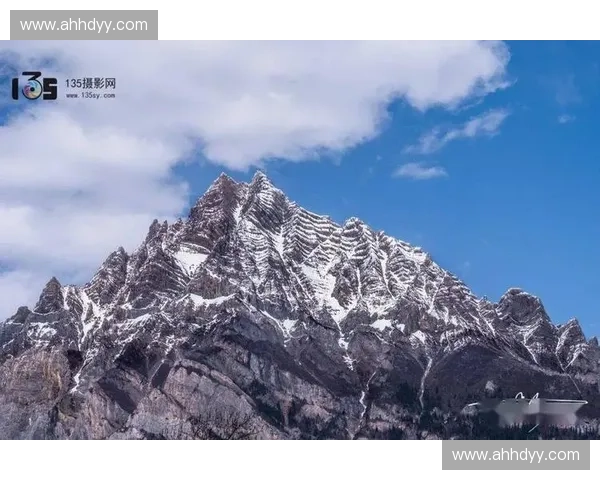 聚焦日本足球赛事直播全景解析呈现全程精彩瞬间深度回顾报道特辑 聚焦日本足球赛事直播全景解析呈现全程精彩瞬间深度回顾报道特辑